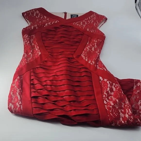 Jax Dresses | Jax Red Lace Cocktail Dress 4 | Color: Red | Size: 4 | Lexxanderson's Closet